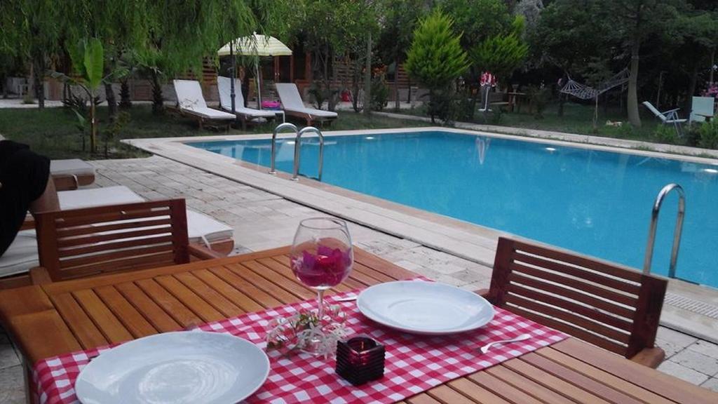 Sedir Palas Hotel Çıralı Luaran gambar